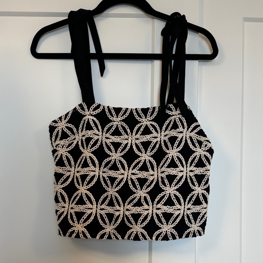 Express Black and White Geometric Crop Top